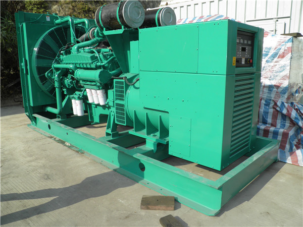 孟村出租发电机 发电机组厂家：柴油发电机组的控制屏的作用是什么？