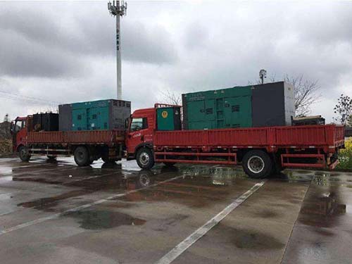 孟村涂抹密封胶后，需要等待多长时间才能安装水冷式机油散热器密封件？